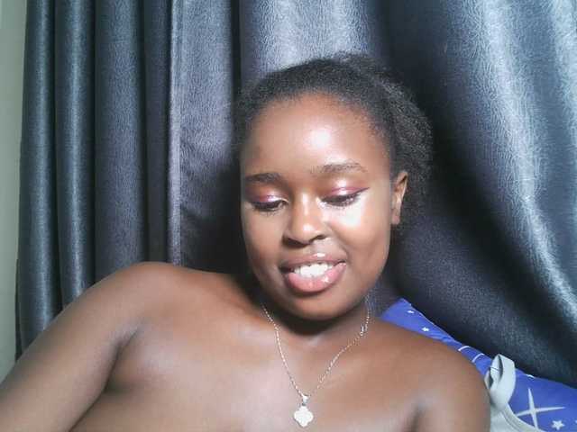 SpiceyNelly1 live cam on BongaCams