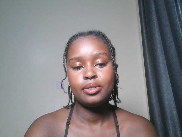SpiceyNelly1 live cam on BongaCams