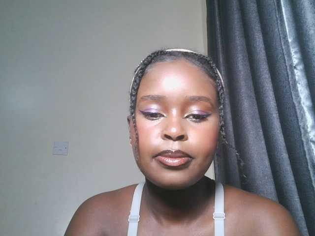 SpiceyNelly1 live cam on BongaCams