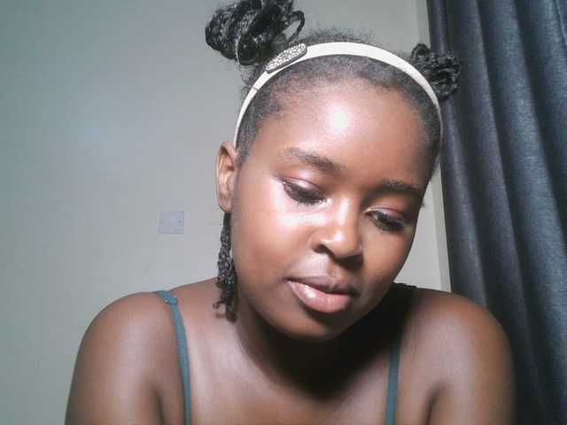 SpiceyNelly1 live cam on BongaCams