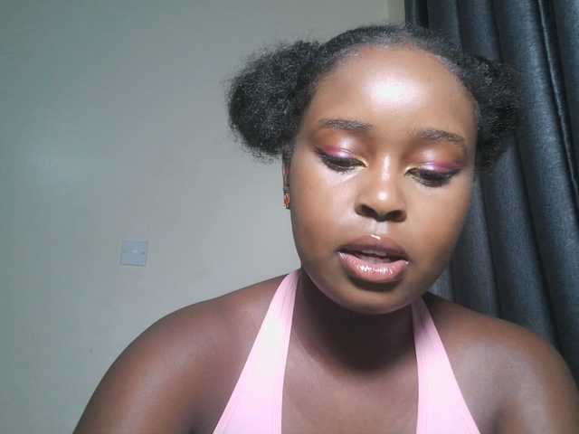 SpiceyNelly1 live cam on BongaCams