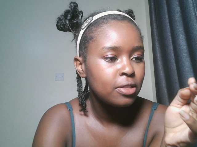 SpiceyNelly1 live cam on BongaCams