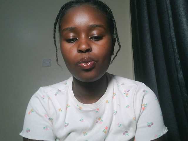 SpiceyNelly1 live cam on BongaCams