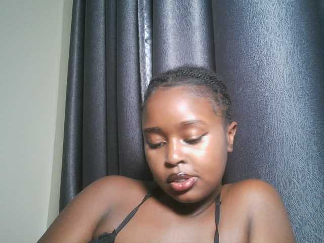 SpiceyNelly1 live cam on BongaCams