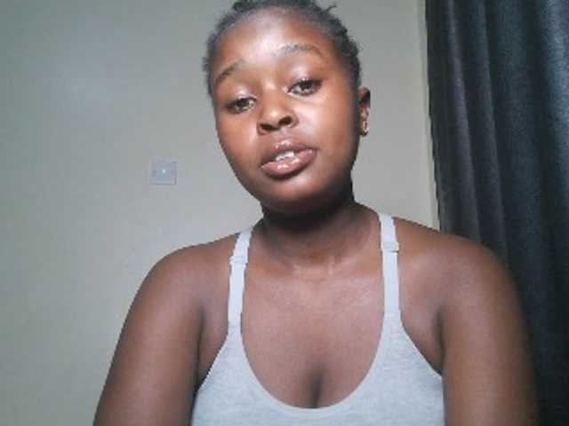 SpiceyNelly1 live cam on BongaCams