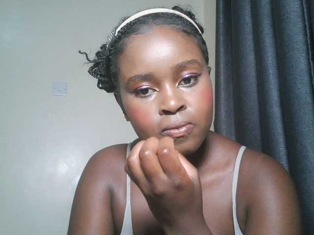 SpiceyNelly1 live cam on BongaCams