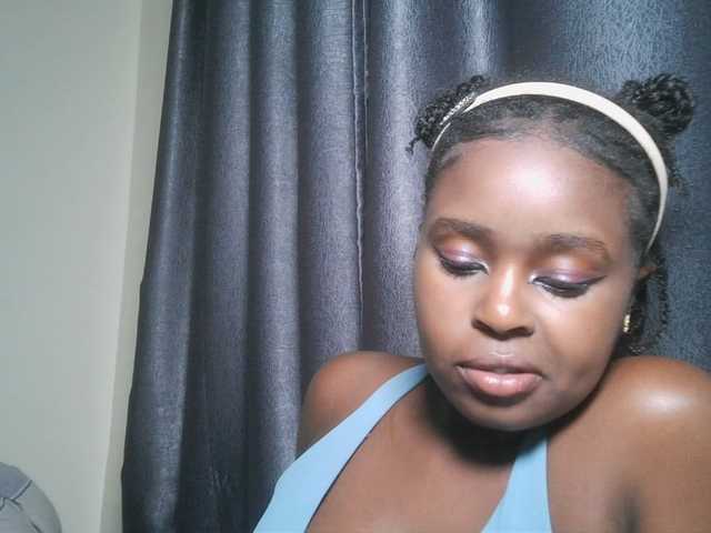 SpiceyNelly1 live cam on BongaCams