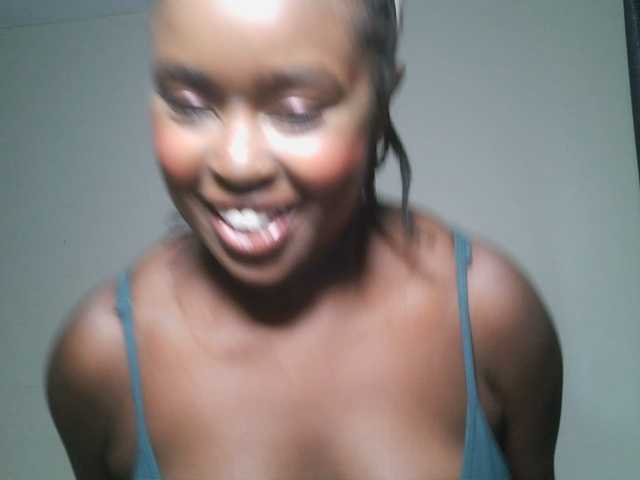 SpiceyNelly1 live cam on BongaCams
