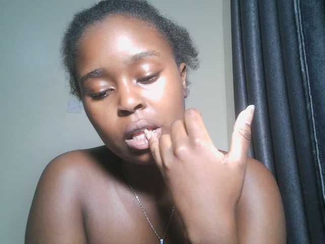 SpiceyNelly1 live cam on BongaCams