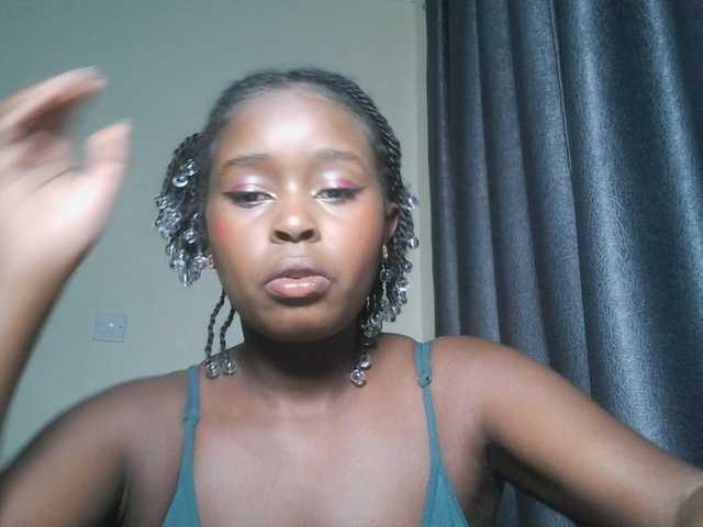 SpiceyNelly1 live cam on BongaCams