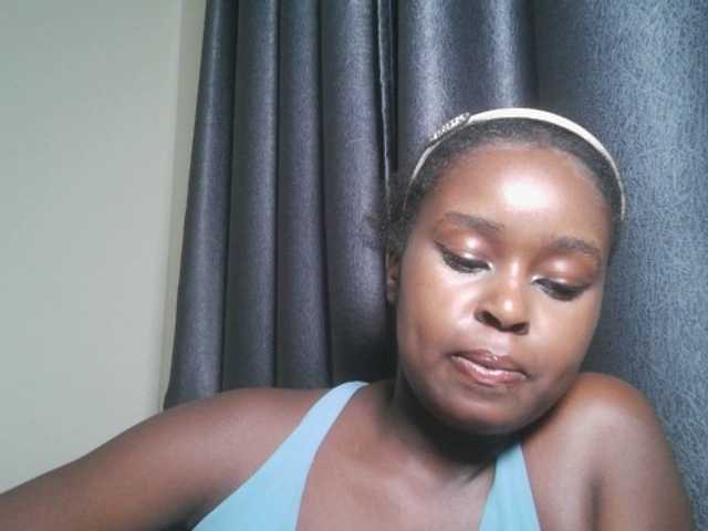 SpiceyNelly1 live cam on BongaCams