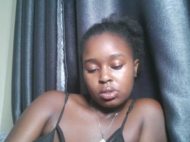SpiceyNelly1 live cam on BongaCams
