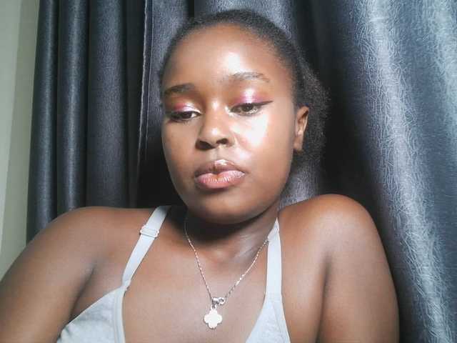 SpiceyNelly1 live cam on BongaCams