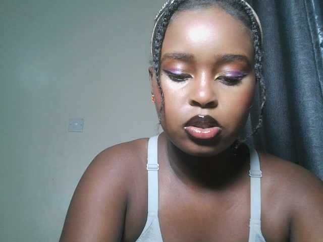SpiceyNelly1 live cam on BongaCams