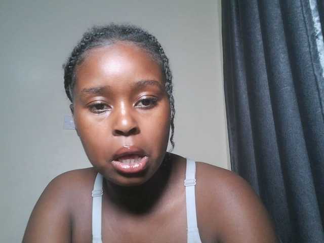 SpiceyNelly1 live cam on BongaCams