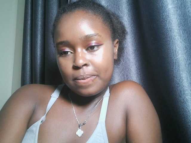 SpiceyNelly1 live cam on BongaCams