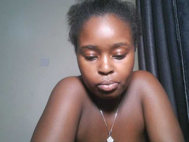 SpiceyNelly1 live cam on BongaCams