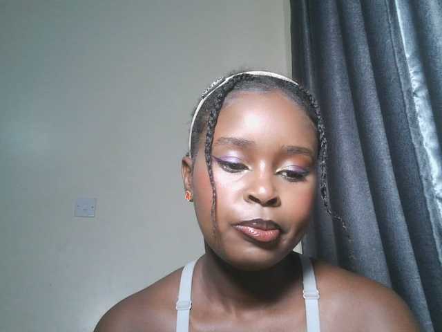 SpiceyNelly1 live cam on BongaCams