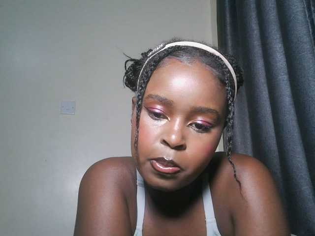 SpiceyNelly1 live cam on BongaCams