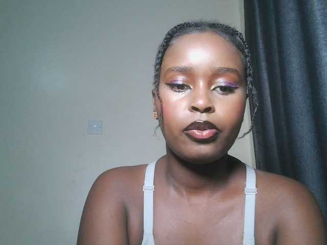 SpiceyNelly1 live cam on BongaCams