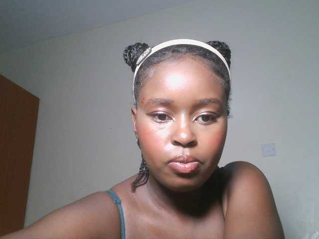 SpiceyNelly1 live cam on BongaCams