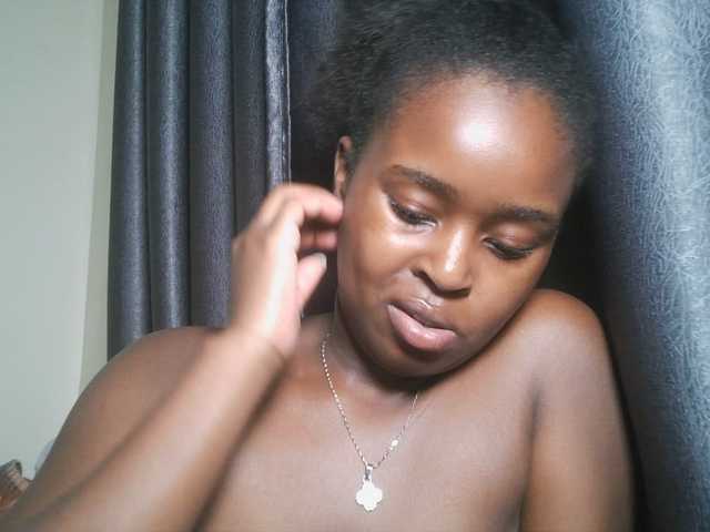 SpiceyNelly1 live cam on BongaCams