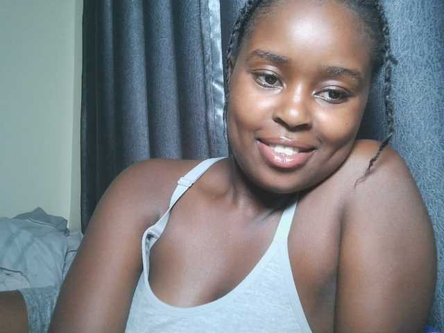 SpiceyNelly1 live cam on BongaCams