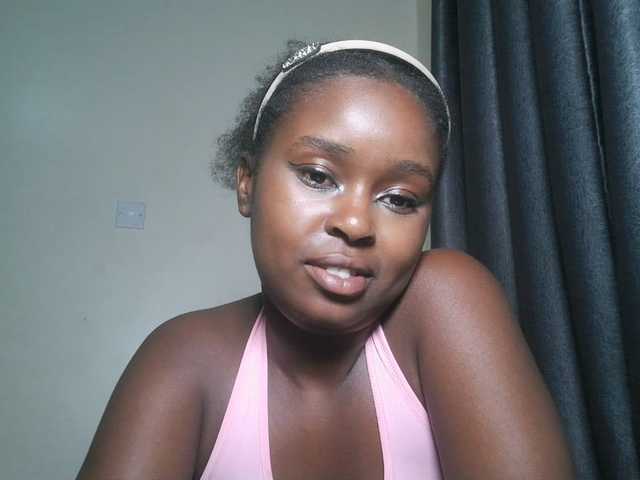 SpiceyNelly1 live cam on BongaCams