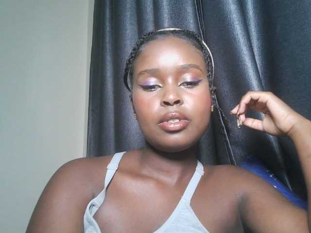 SpiceyNelly1 live cam on BongaCams