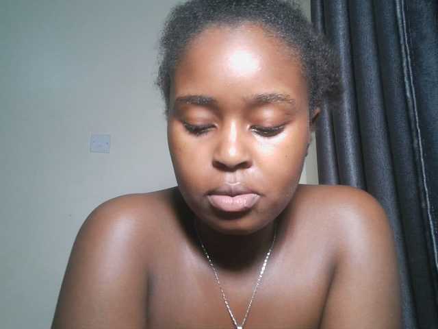 SpiceyNelly1 live cam on BongaCams