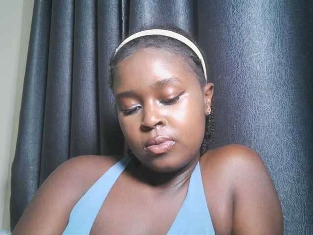 SpiceyNelly1 live cam on BongaCams