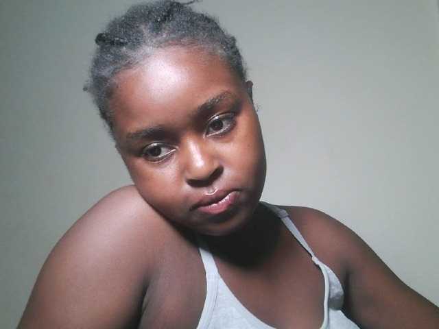 SpiceyNelly1 live cam on BongaCams