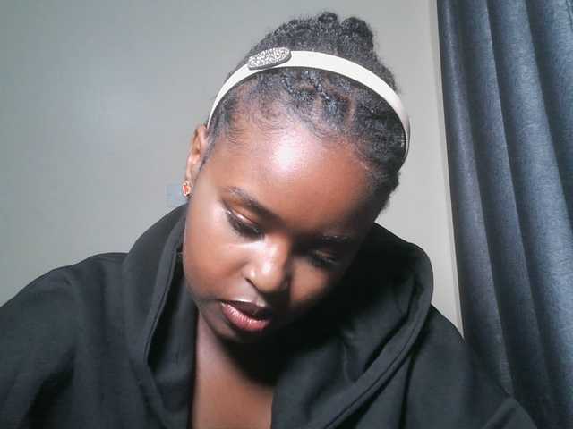 SpiceyNelly1 live cam on BongaCams
