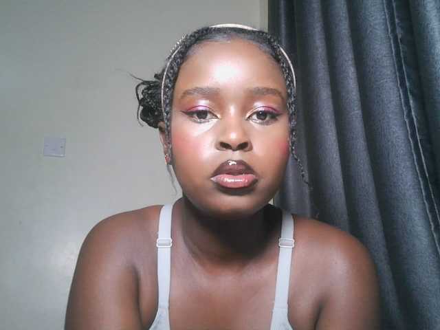 SpiceyNelly1 live cam on BongaCams
