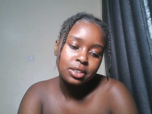 SpiceyNelly1 live cam on BongaCams