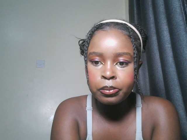 SpiceyNelly1 live cam on BongaCams