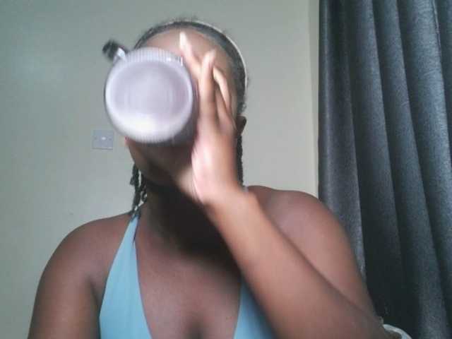 SpiceyNelly1 live cam on BongaCams