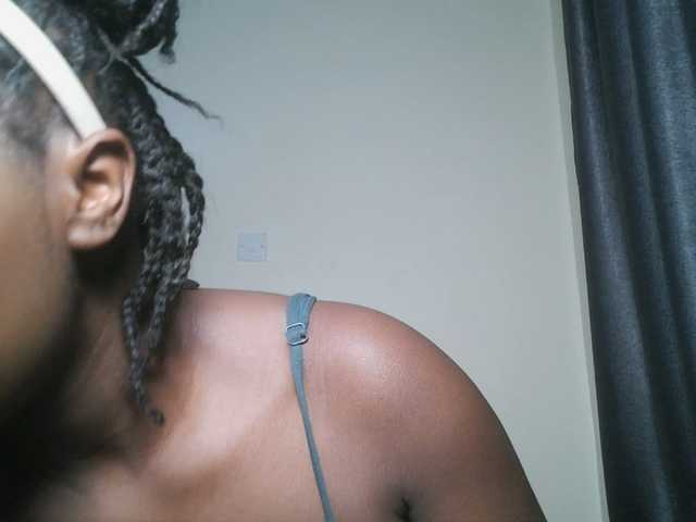 SpiceyNelly1 live cam on BongaCams