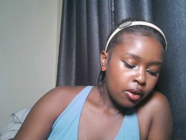 SpiceyNelly1 live cam on BongaCams