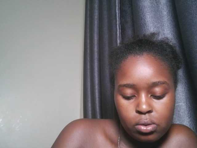 SpiceyNelly1 live cam on BongaCams