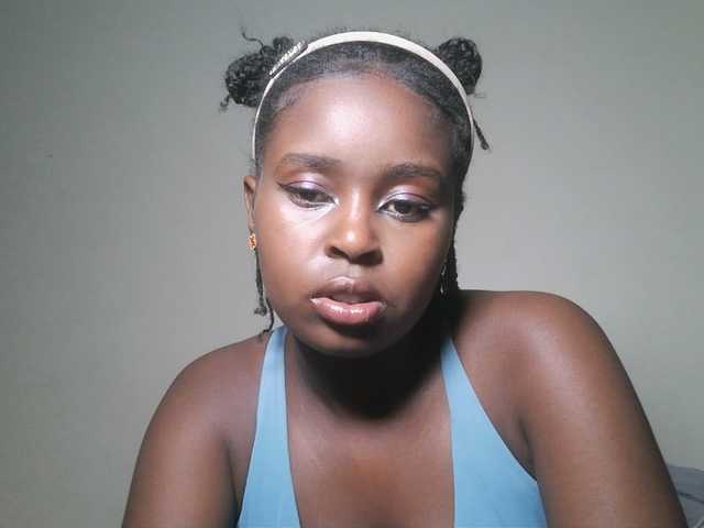 SpiceyNelly1 live cam on BongaCams