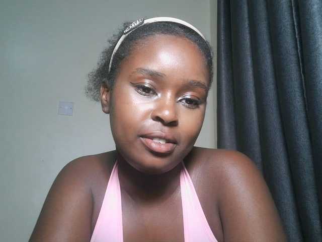 SpiceyNelly1 live cam on BongaCams