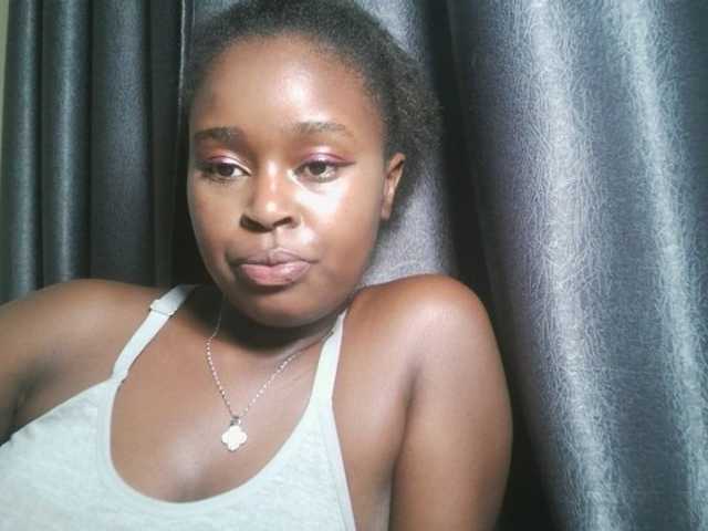 SpiceyNelly1 live cam on BongaCams