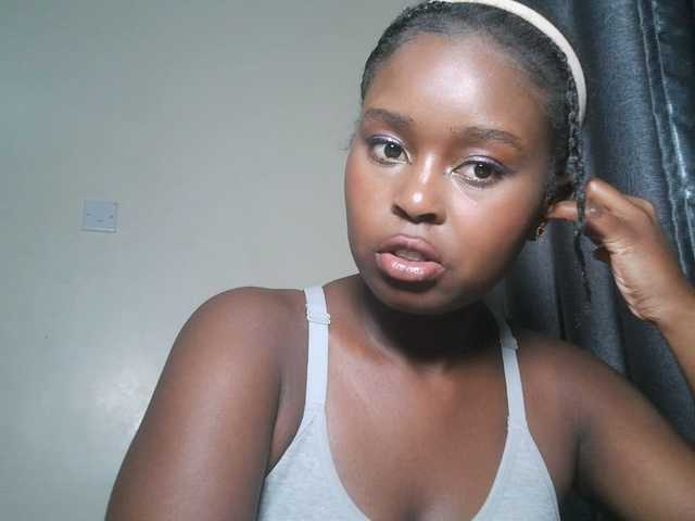 SpiceyNelly1 live cam on BongaCams