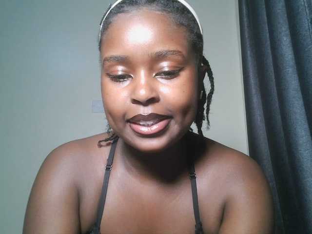 SpiceyNelly1 live cam on BongaCams
