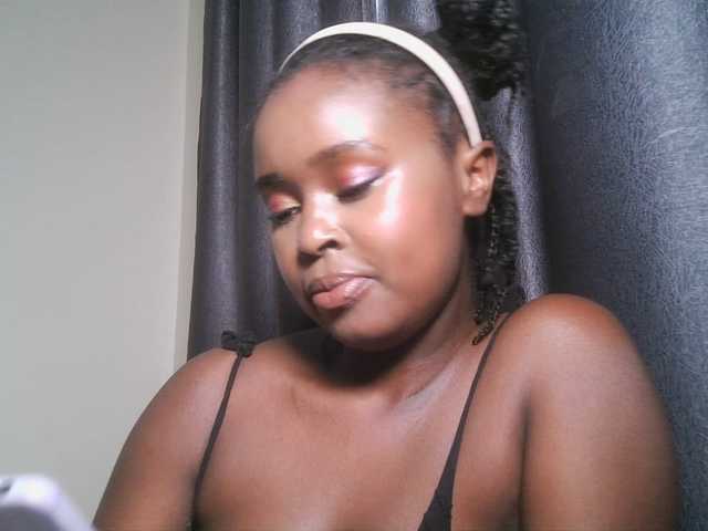 SpiceyNelly1 live cam on BongaCams