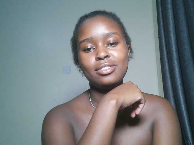 SpiceyNelly1 live cam on BongaCams