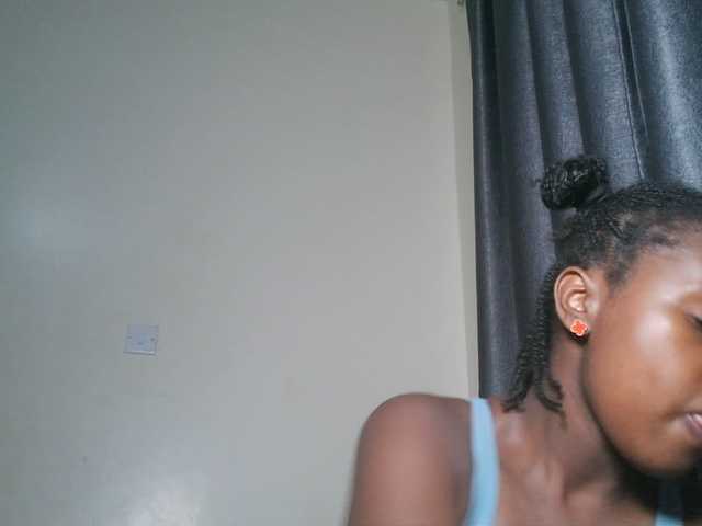 SpiceyNelly1 live cam on BongaCams