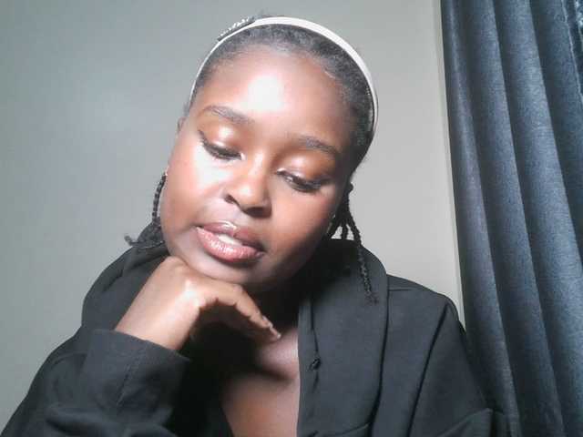 SpiceyNelly1 live cam on BongaCams