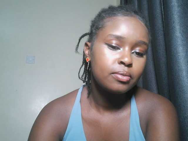 SpiceyNelly1 live cam on BongaCams